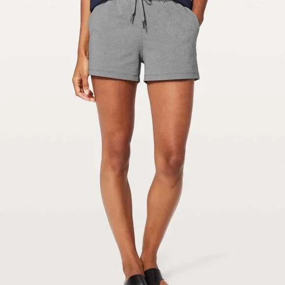 Lululemon On the Fly Short 2.5" Heathered Slate Size 6 - Picture 4 of 8